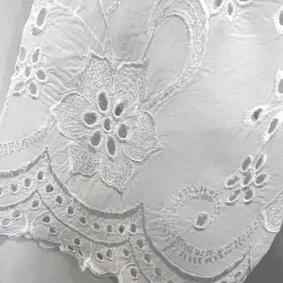 M Made In Italy Embroidered Top Swim Coverup White Soft Size Small - Picture 4 of 7